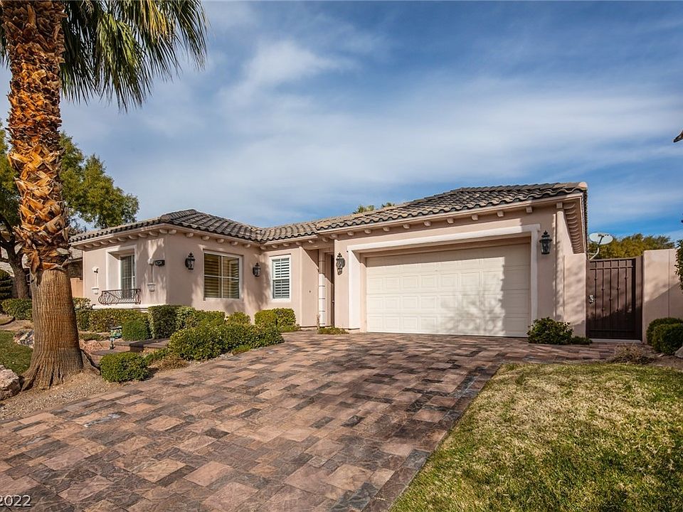 1st image of 11224 Golden Chestnut Pl