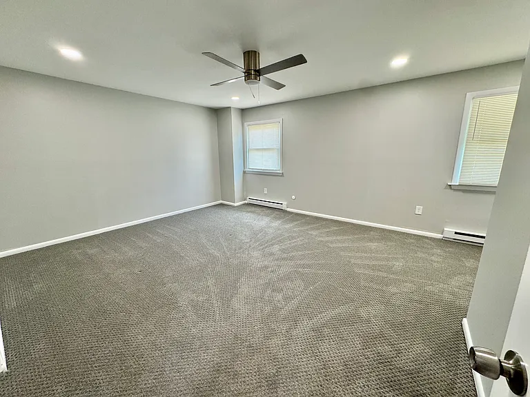 2731 Diane Blvd — Photo 14
