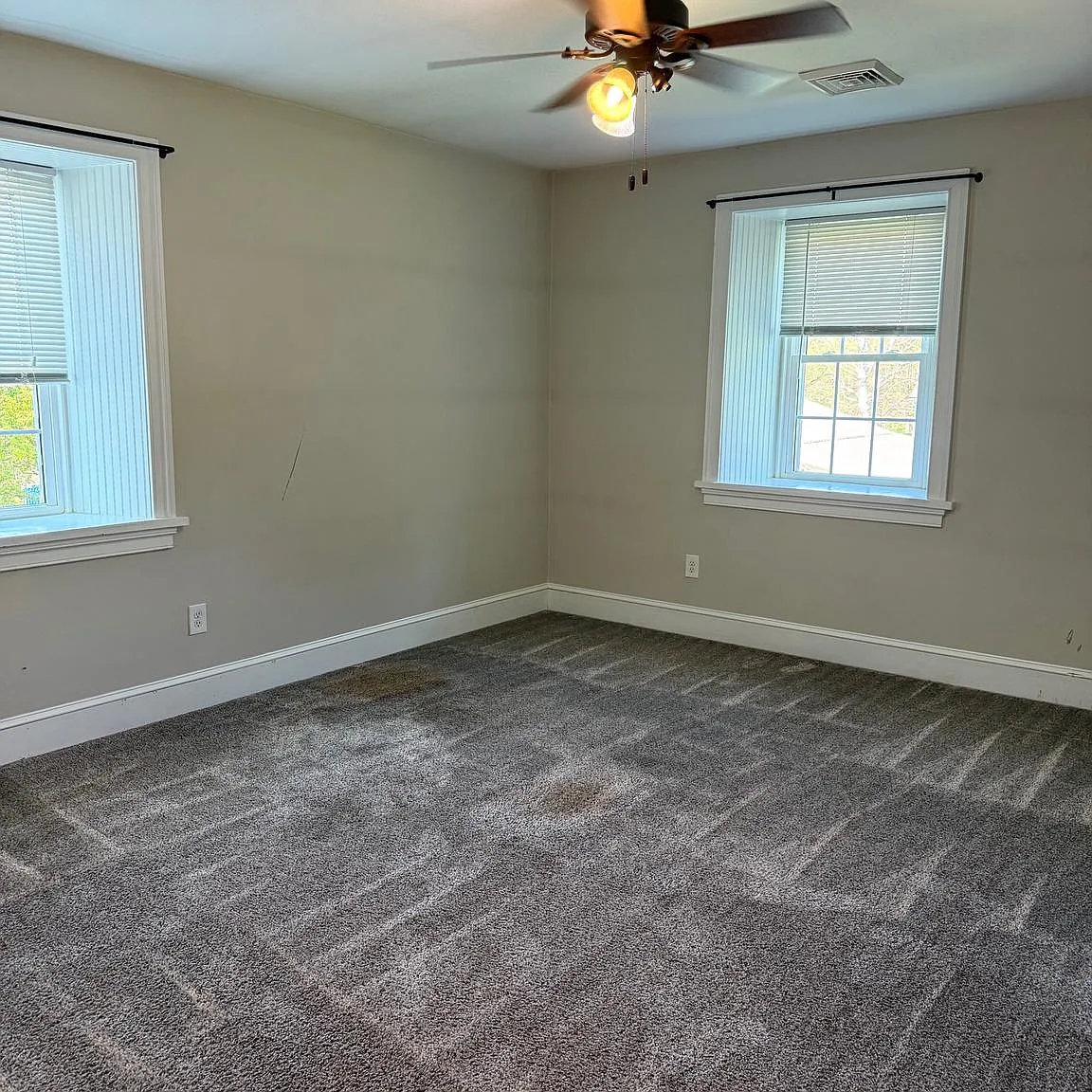4 bed, 2888 sqft, $2,495 — Photo 4