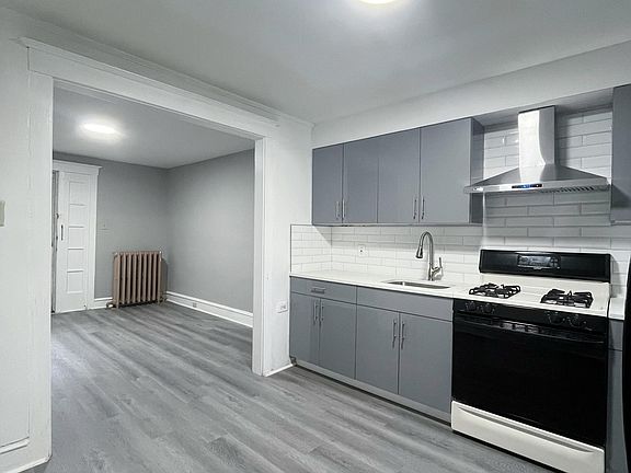 2nd image of 4617 Sheffield Ave Floor 1