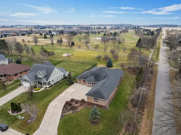 3101 Course View Drive, Stoughton, WI 53589