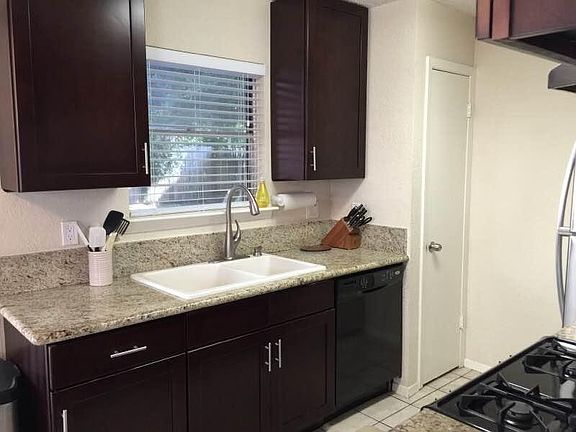 3rd image of 19418 Cypress Cliff Dr