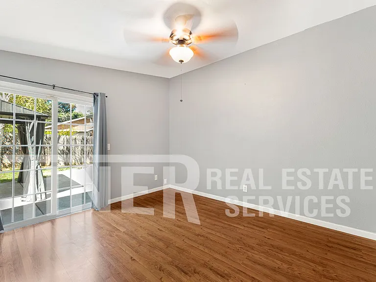 15 La Sara Ct — Photo 13