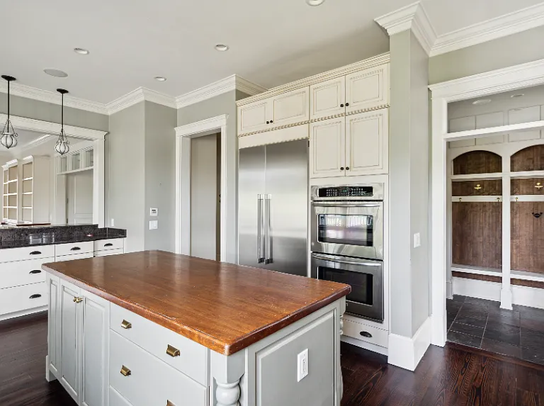 221 King George St — Photo 41