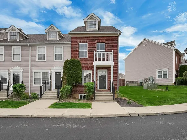 5743 High Rock Dr, Westerville, OH 43081