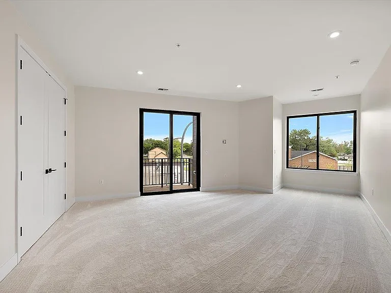 1760 E Auburn Rd #3A — Photo 20