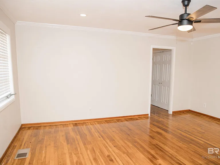 7099 Pinehill Rd — Photo 4