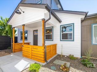 1450 N Cole Cottage Ln, Boise, ID 83704