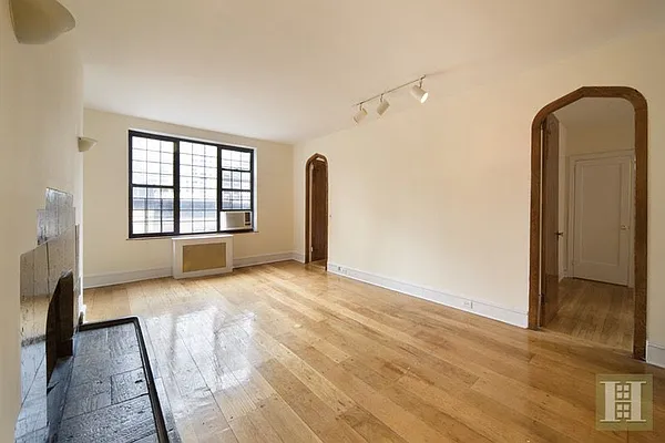 Rented by Halstead Real Estate | media 4