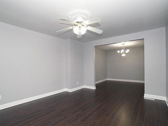3rd image of 8525 Grantshire Ln