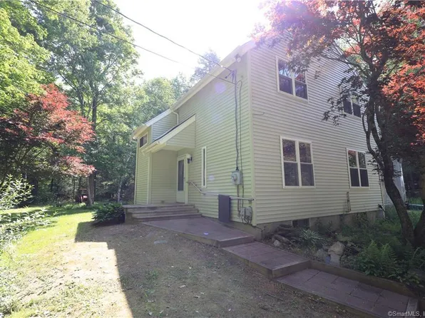80 Maple Hollow Road, New Hartford, CT 06057