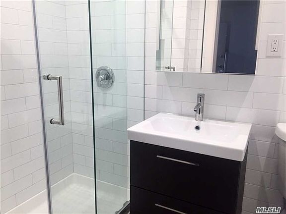 4th image of 6914 Eliot Ave