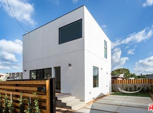 119 N Mountain View Ave, Los Angeles, CA 90026