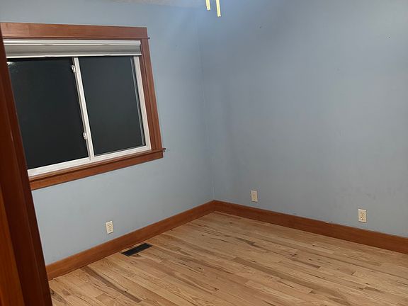 4th image of 1300 Clarkia Ln