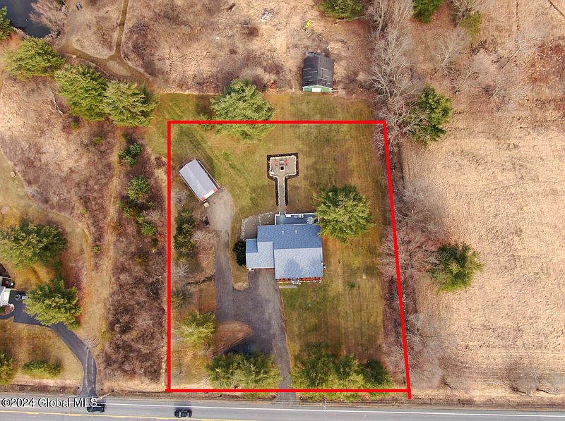3rd image of 362 Eastline Road
