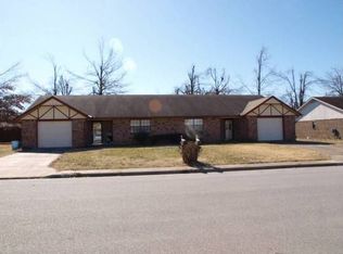 2705 McMillan Dr, Springdale, AR 72762