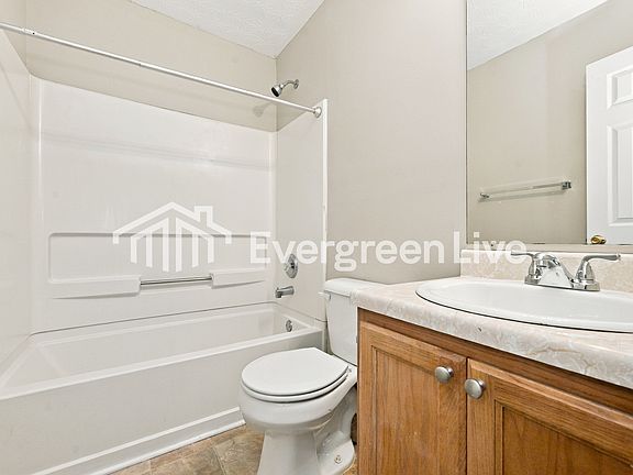 3rd image of 1535 Eastern Sunrise Ln