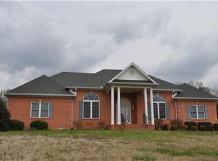 451 Bear Creek Pike, Columbia, TN 38401