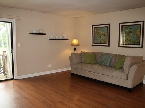 2nd image of 7360 Fairview Ave #W-201