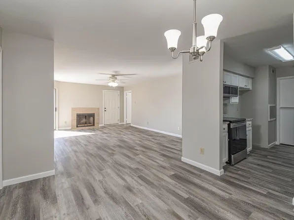 8787 Brae Acres Rd APT 814, Houston, TX 77074