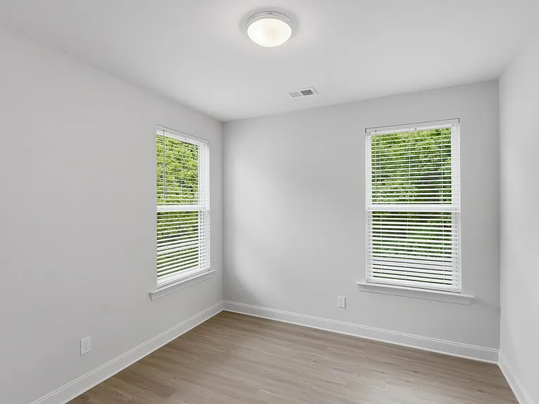645 Brookwood St #A — Photo 20