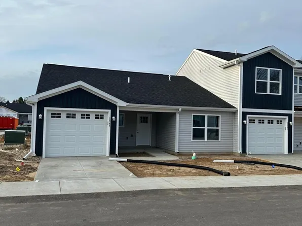 2048 Lion Gate Dr, Portage, MI 49024