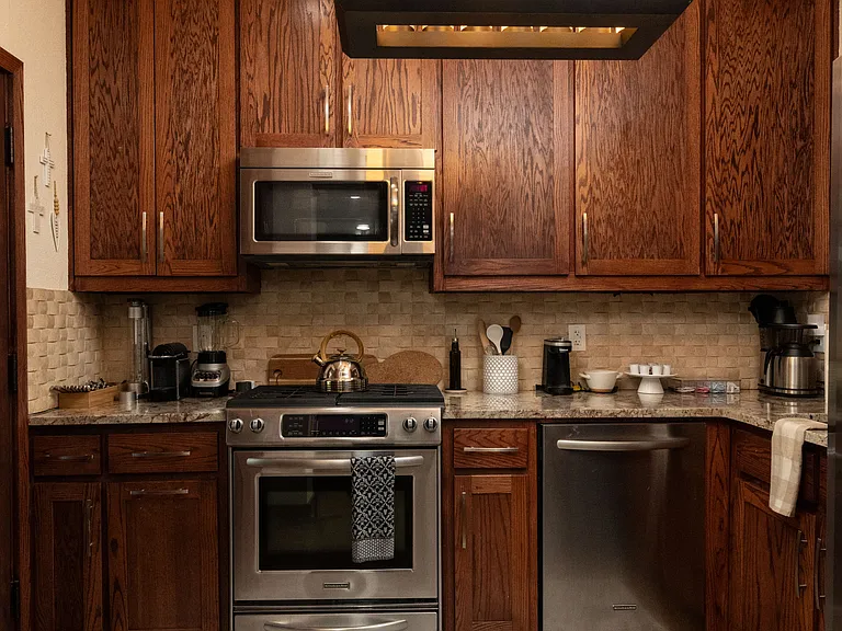 508 W Louisiana St — Photo 15