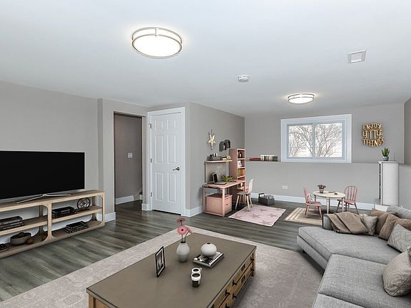 4th image of 256 Ewell Ct