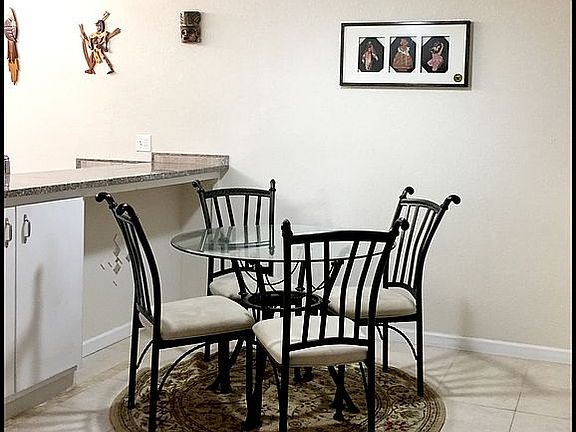 5th image of 8124 S Coral Cir