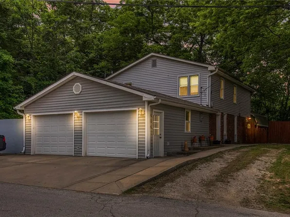 404 Liberty St, Smithville, MO 64089