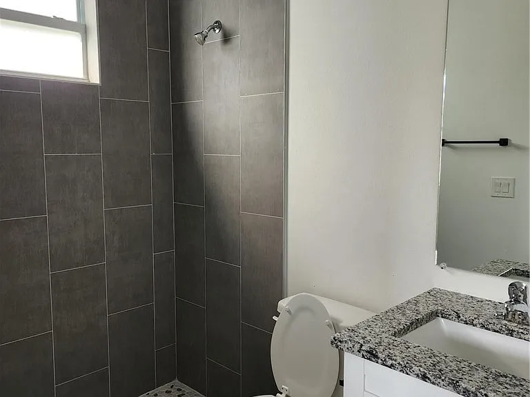 2431 Lola Ave S — Photo 5