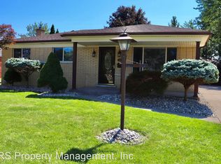 14240 Brandywine Rd, Sterling Heights, MI 48312