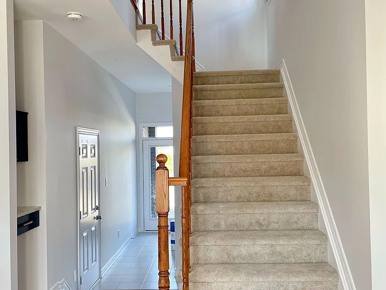 912 Brian Good Ave — Photo 4