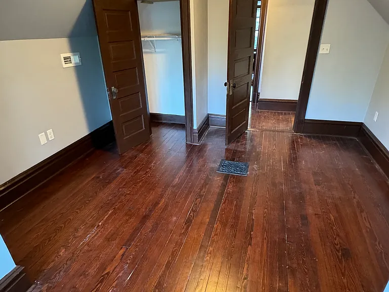 4230 Castleman Ave — Photo 22