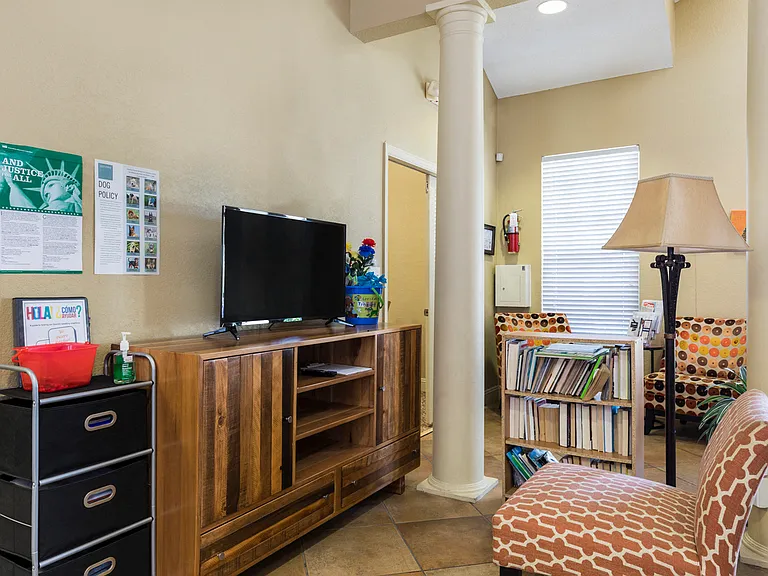 Pemberly Palms Apartment Homes — Photo 21