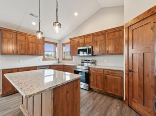 179 Wood Duck Ln, Baldwin, WI 54002