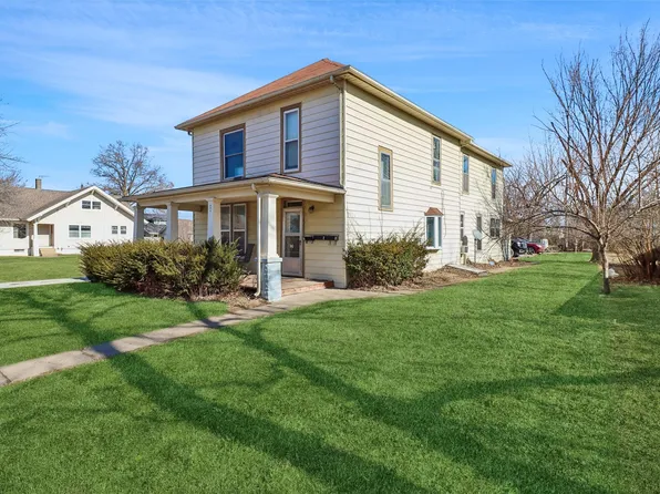 420 N Grand St, Chariton, IA 50049