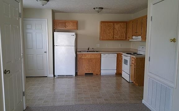 4th image of 101 Solid Rock Ct
