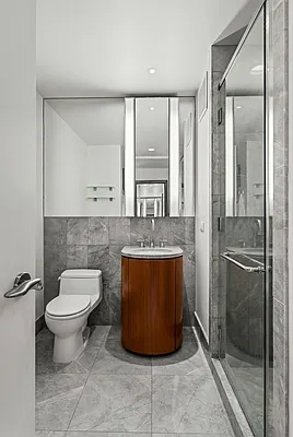 Bathroom, photo 2