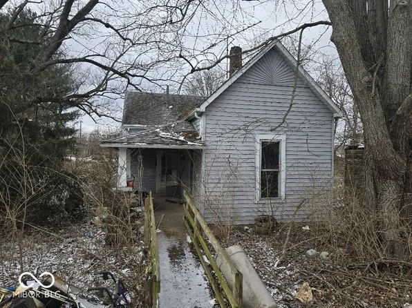 6875 N Spruce St, Middletown, IN 47356