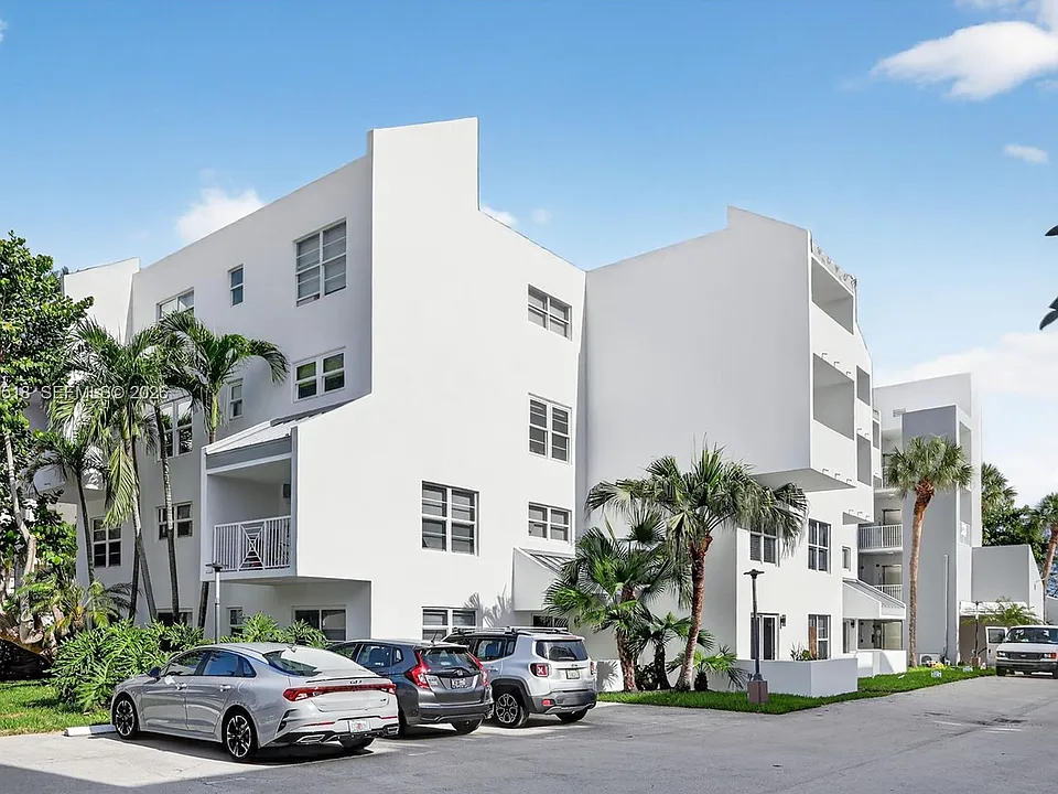 2870 NE 14th Street Cswy #203C