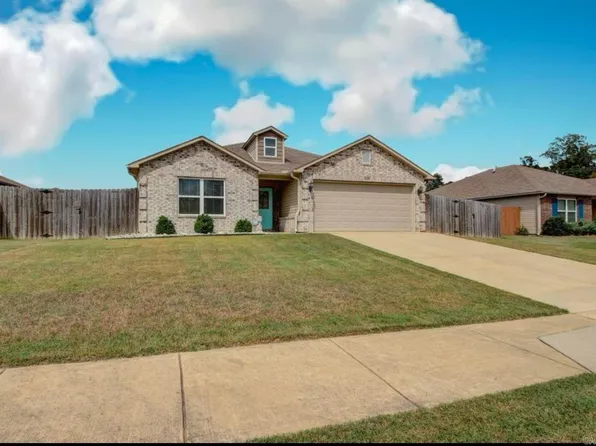 (undisclosed Address), Alexander, AR 72002