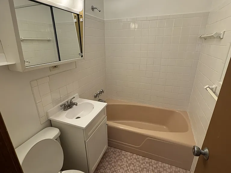 1634 Eustis St — Photo 16