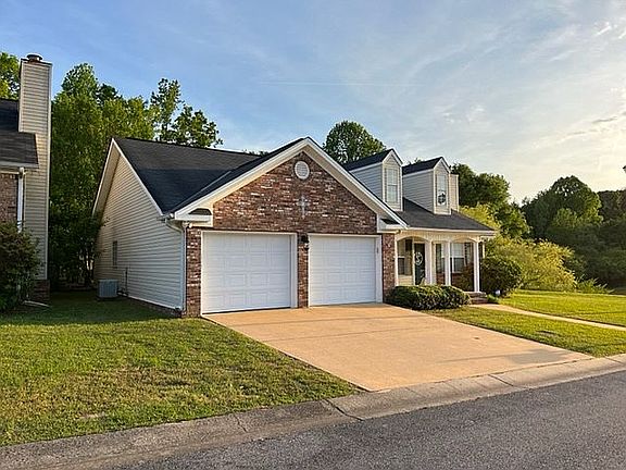 2nd image of 8518 Meadowlake Village Dr
