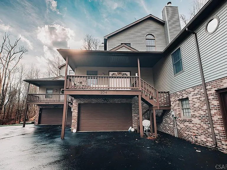 104 Cheney Oak Dr — Photo 1