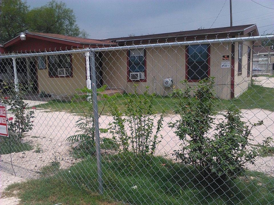 1st image of 2400 Daytona Ave