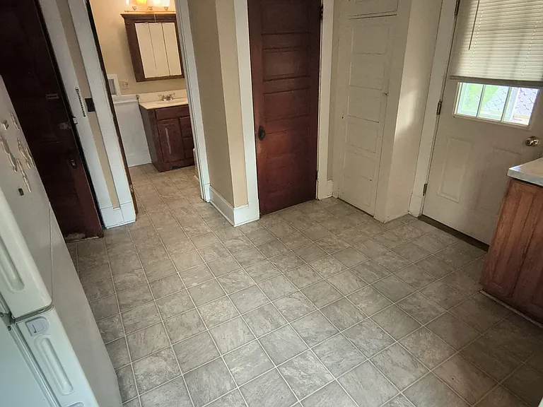 48 Cedar St #4 — Photo 5