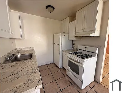 1090 Mi Casa Ct