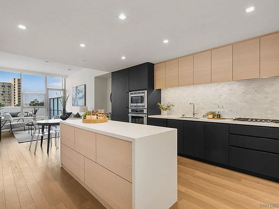 3rd image of 1388 Kettner Blvd Unit 411