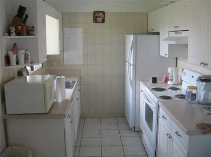 2nd image of 75 NE 170th St